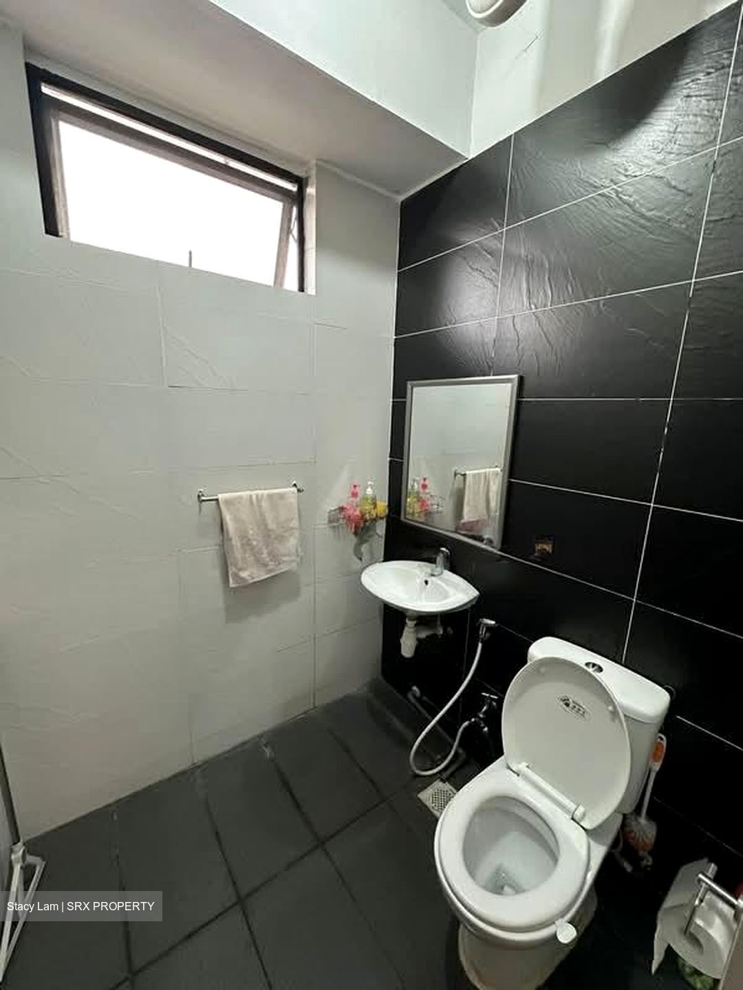 Loyang Enterprise Building (D17), Factory #572978241